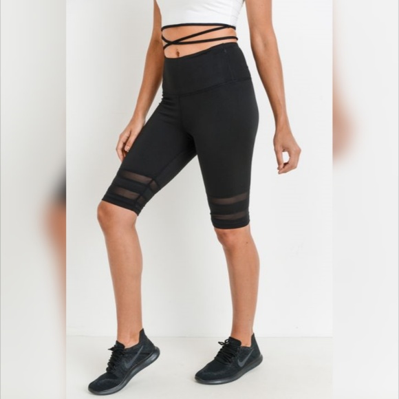 Highwaist Double Mesh Band Short Leggings - Picture 4 of 6
